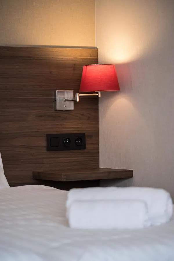 Hotel Belle Dune (Adults Only) 米德尔克尔克 2*,  比利时